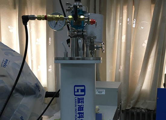 氣氛型恒溫器與熒光光譜儀的完美配合